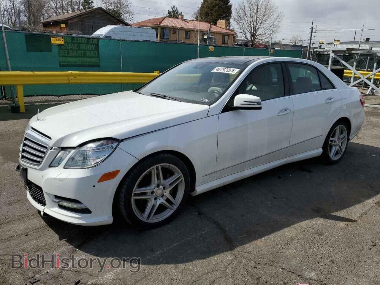 Photo WDDHF8JB0DA731677 - MERCEDES-BENZ E-CLASS 2013