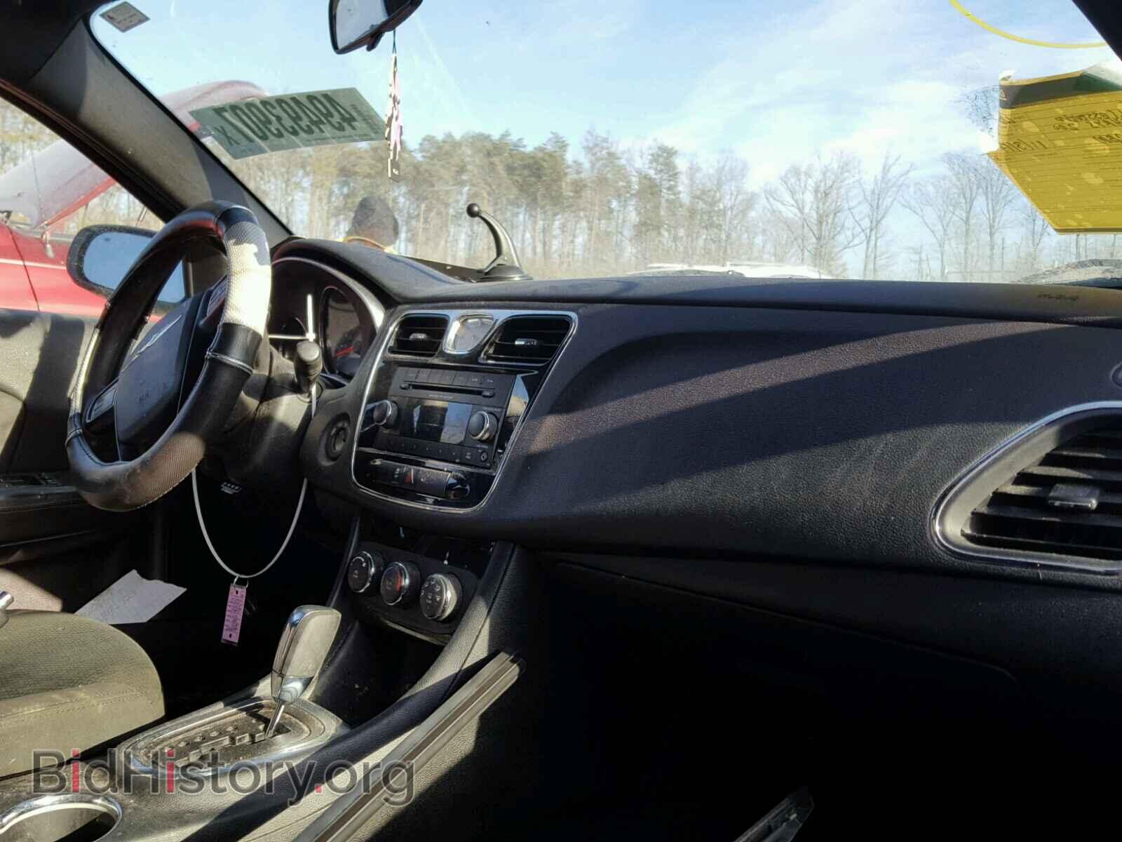 2012 CHRYSLER 200 - VIN: 1C3CCBAB1CN155832 - Фото 5