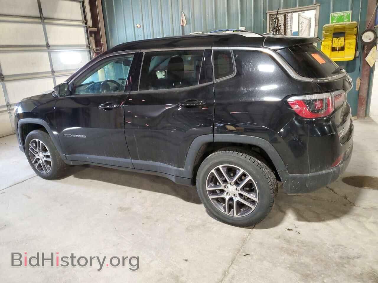 2018 JEEP COMPASS - VIN: 3C4NJDBB7JT320932 - Photo 2