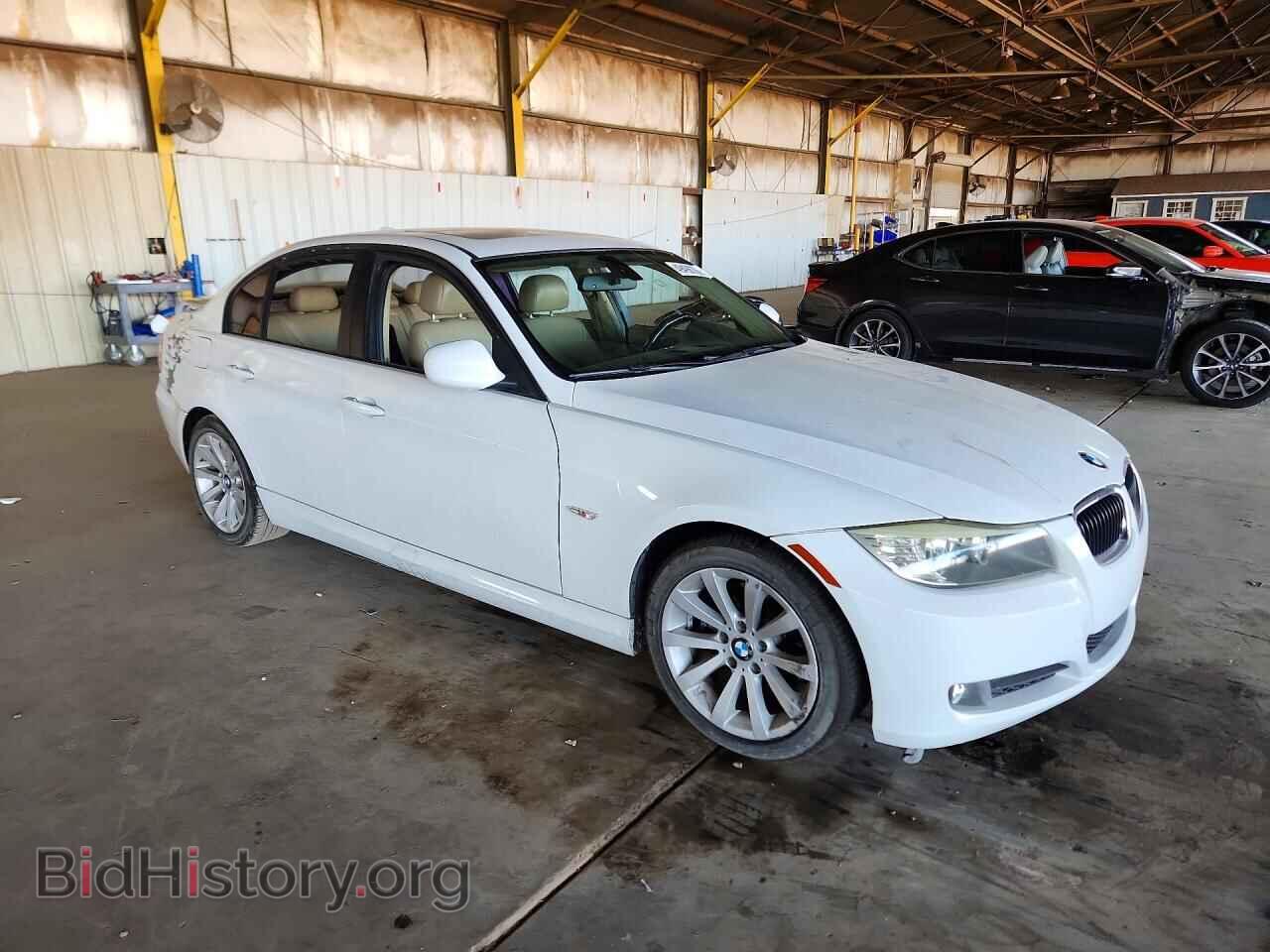 2011 BMW 3 SERIES - VIN: WBAPH7C56BA801405 - Фото 4