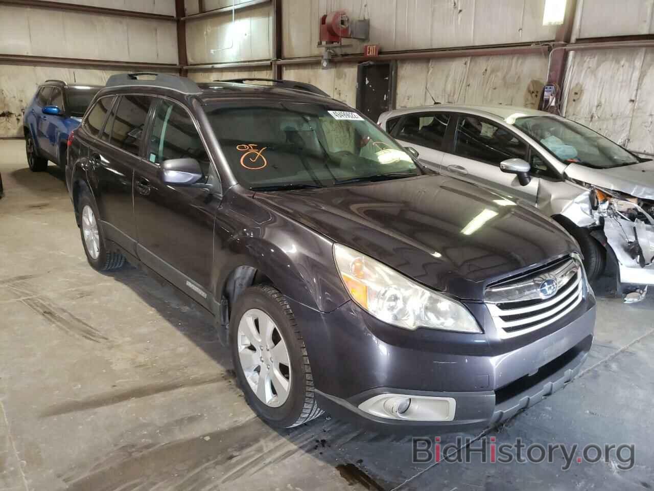 Photo 4S4BRCGC2B3362621 - SUBARU OUTBACK 2011