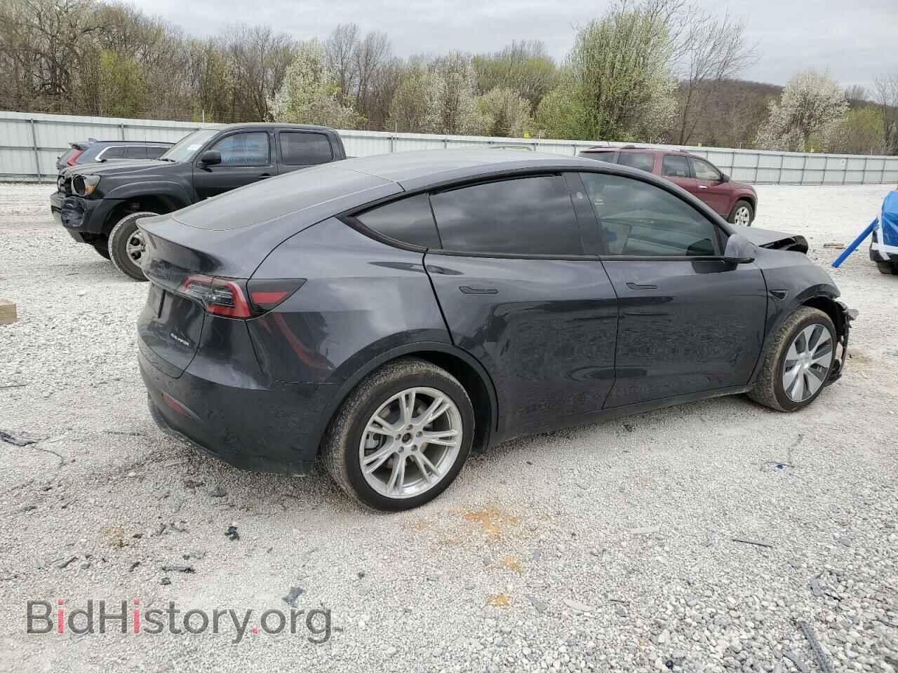 2024 TESLA MODEL Y - VIN: 7SAYGDEE4RF984796 - Фото 3