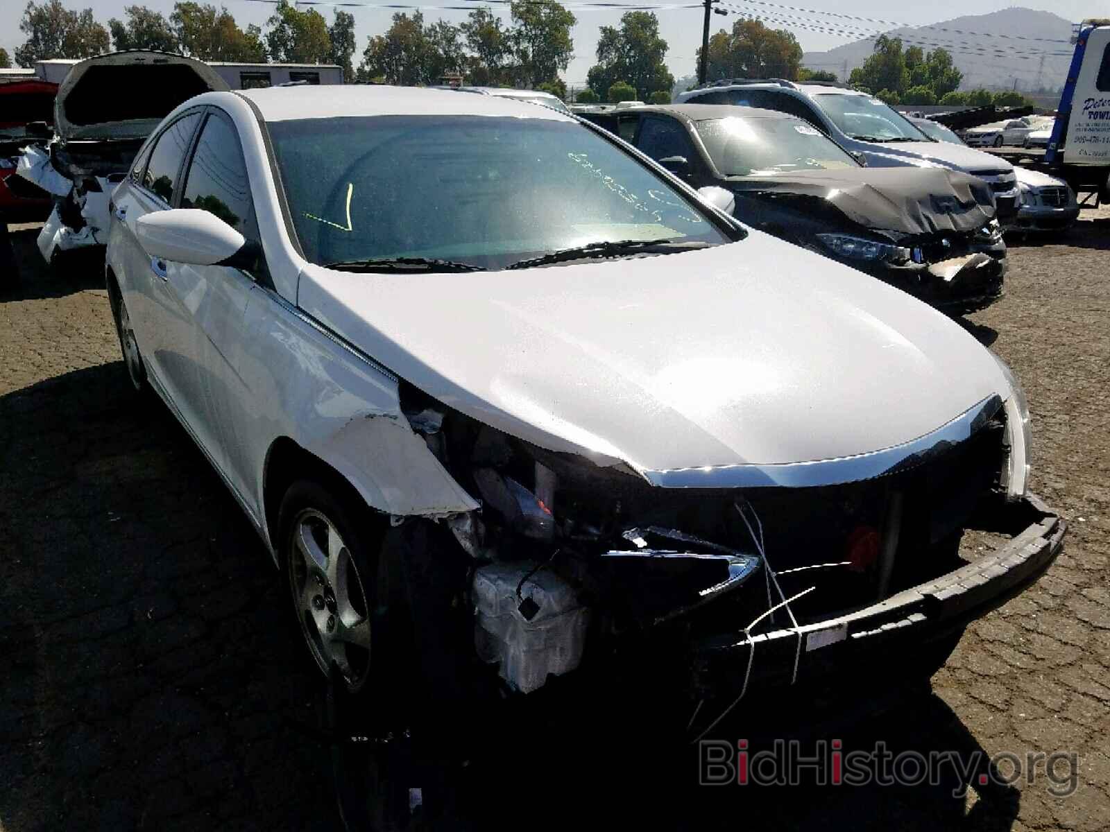 Photo 5NPEC4AB3BH210893 - HYUNDAI SONATA 2011