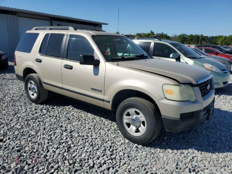 2006 Ford EXPLORER (VIN 1FMEU62E26UB64322) — photo 4 of 13