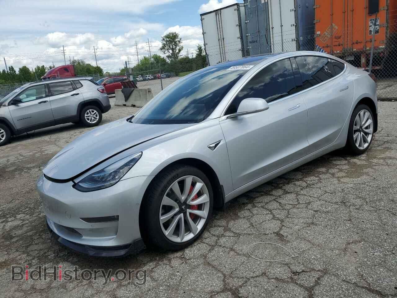 Фотография 5YJ3E1EA2JF042601 - TESLA MODEL 3 2018