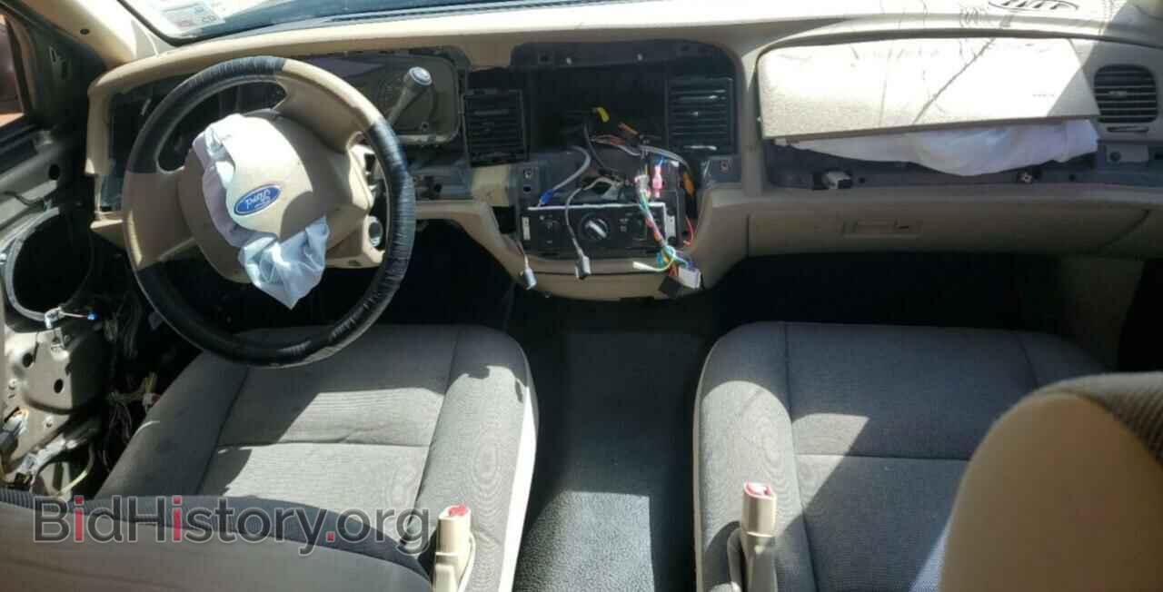 2011 FORD CROWN VIC - VIN: 2FABP7BV2BX109110 - Фото 8