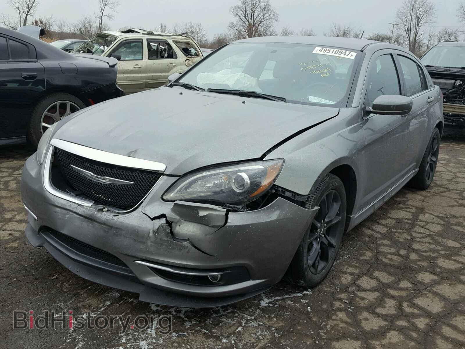 2013 CHRYSLER 200 - VIN: 1C3CCBCG9DN719687 - Фото 2