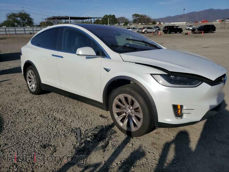 2018 Tesla MODEL X (VIN 5YJXCAE20JF140512) — photo 4 of 15