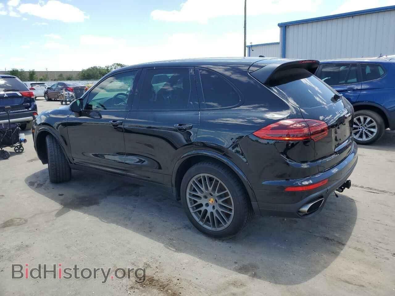 2017 PORSCHE CAYENNE - VIN: WP1AA2A28HKA87531 - Фото 2