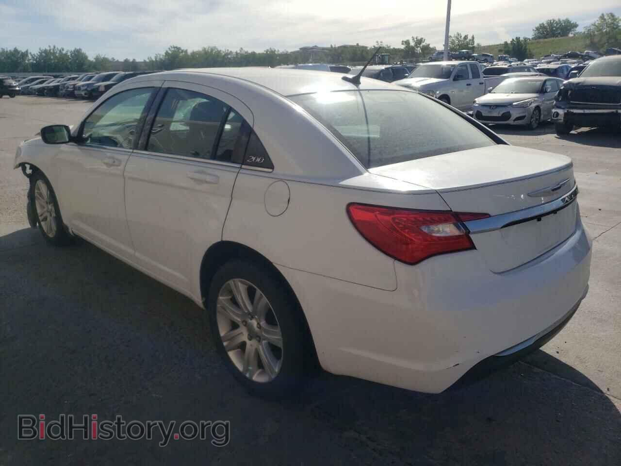 2013 CHRYSLER 200 - VIN: 1C3CCBBB7DN735103 - Фото 3