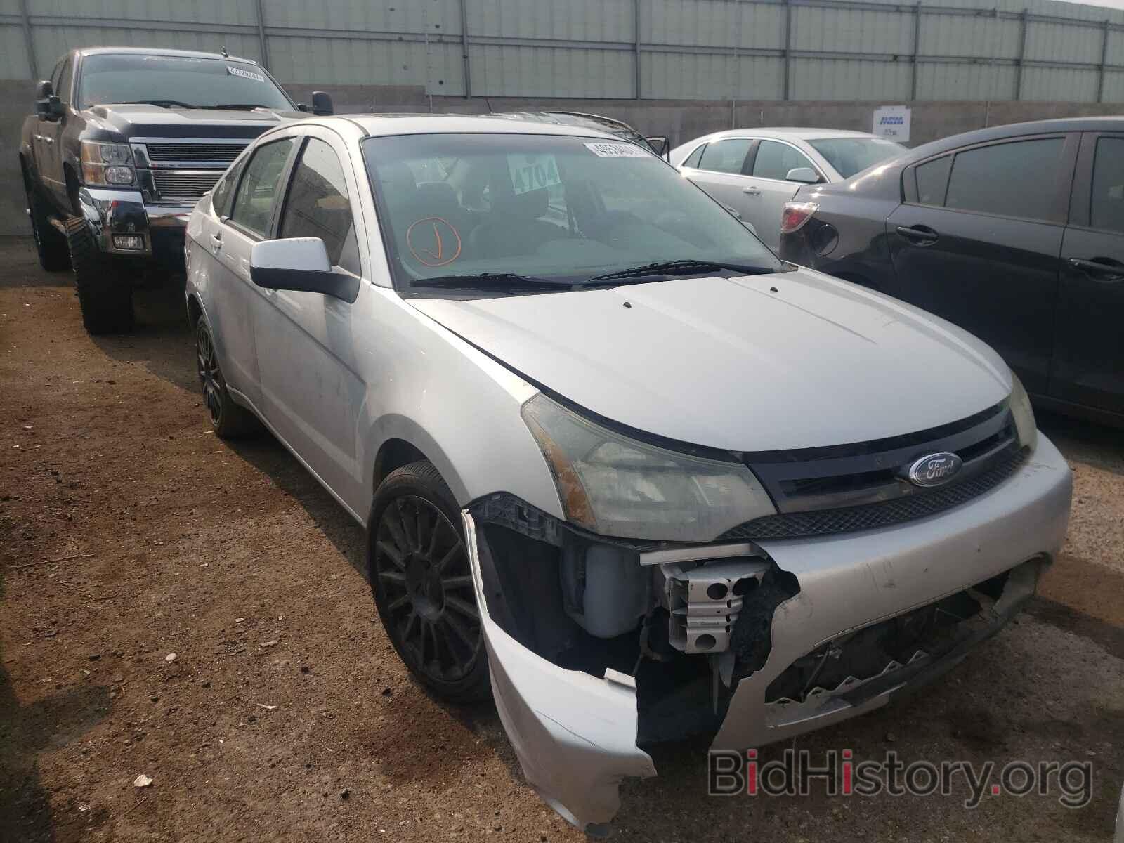 Photo 1FAHP3GN3AW183142 - FORD FOCUS 2010