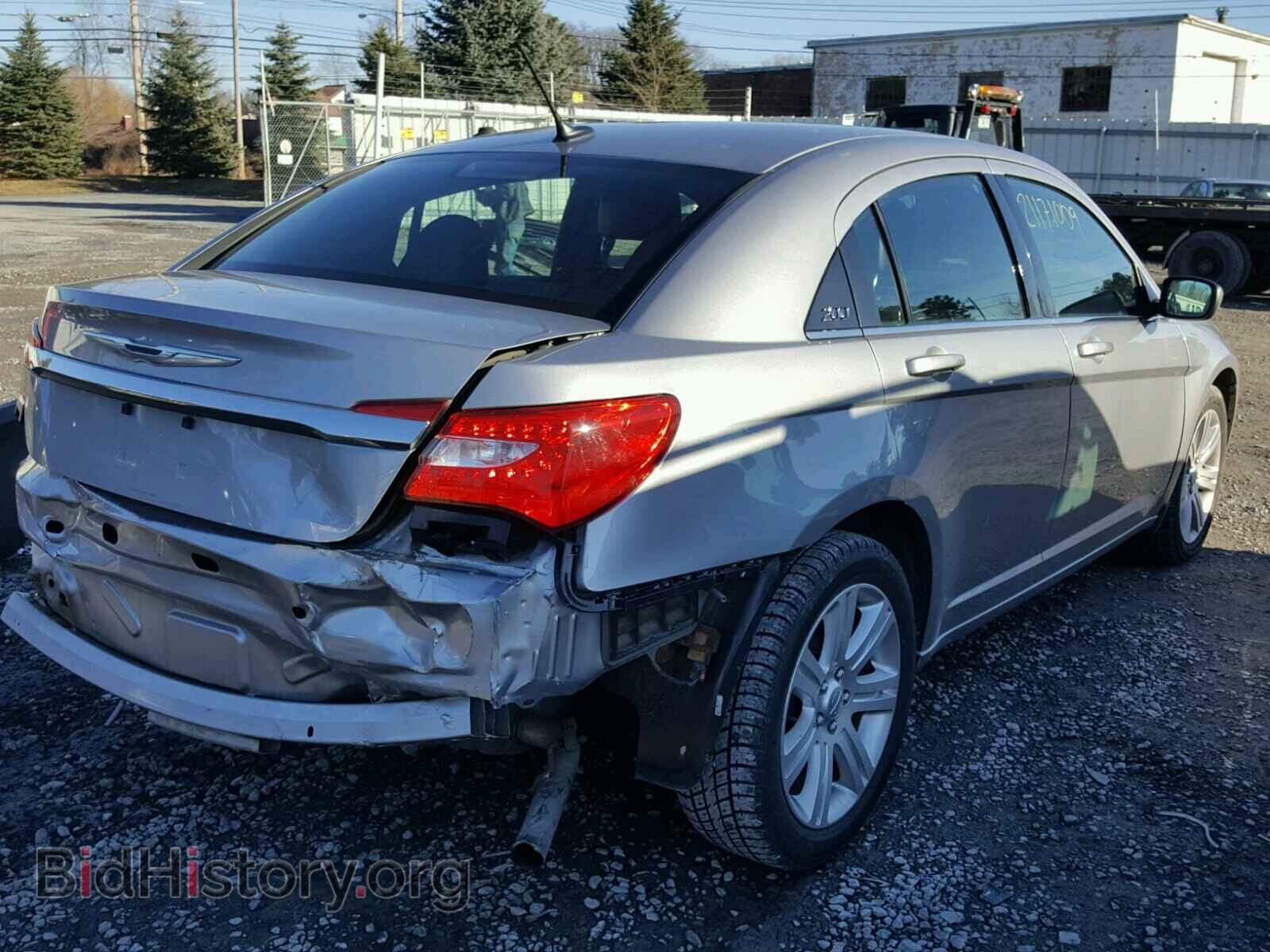 2013 CHRYSLER 200 - VIN: 1C3CCBBB3DN595826 - Фото 4