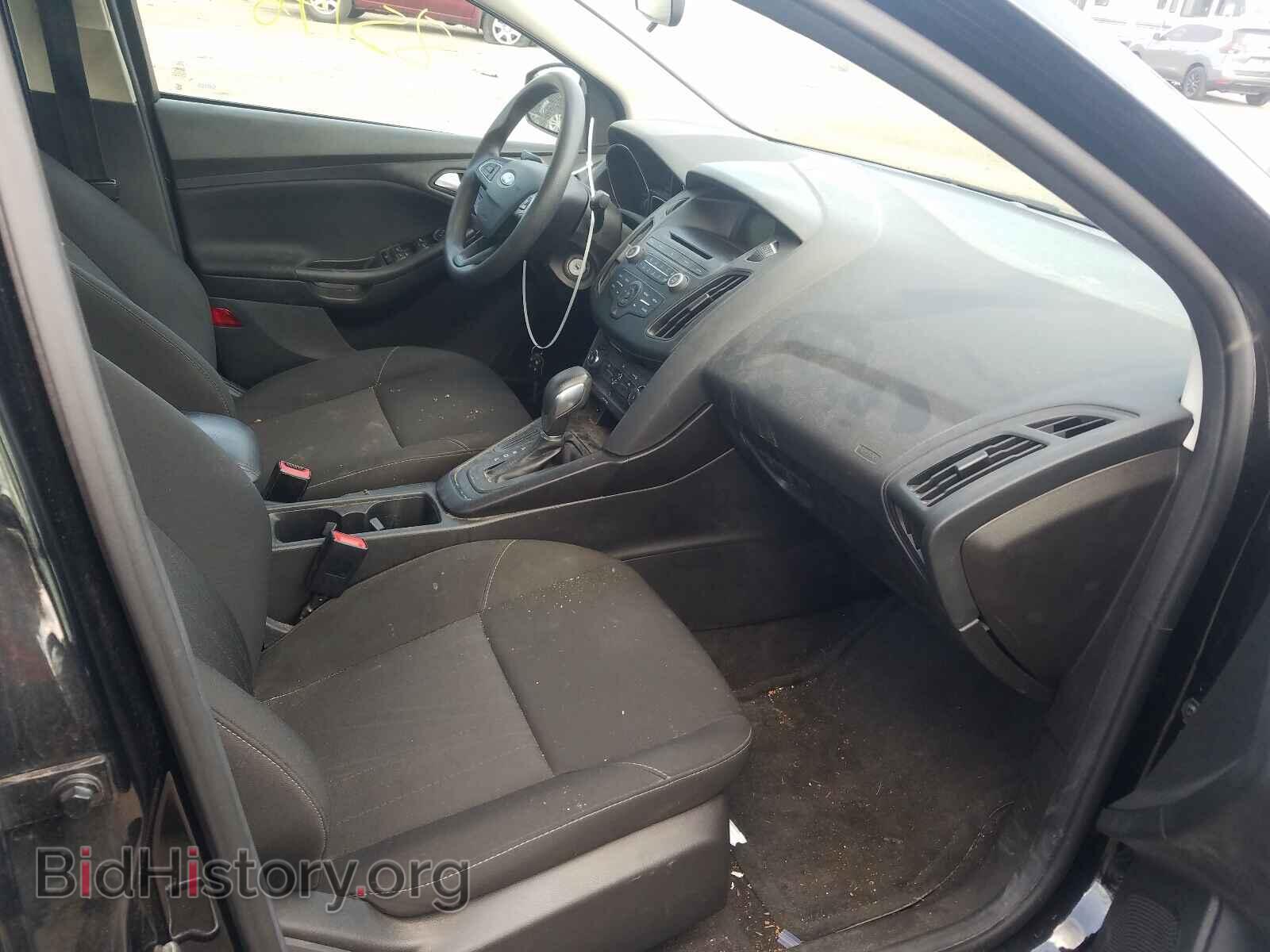 2017 FORD FOCUS - VIN: 1FADP3F21HL323433 - Photo 5