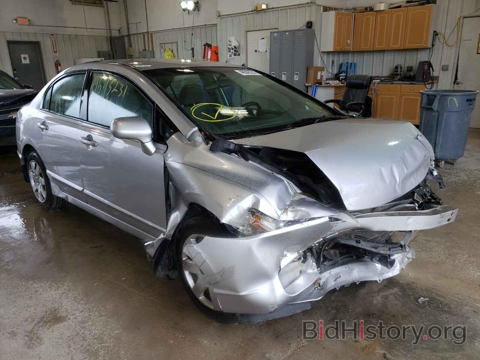 Photo 19XFA1F55AE075916 - HONDA CIVIC 2010