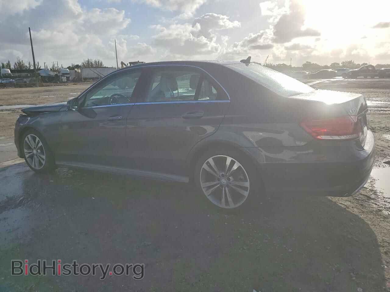 2014 MERCEDES-BENZ E-CLASS - VIN: WDDHF5KB2EA977922 - Photo 2