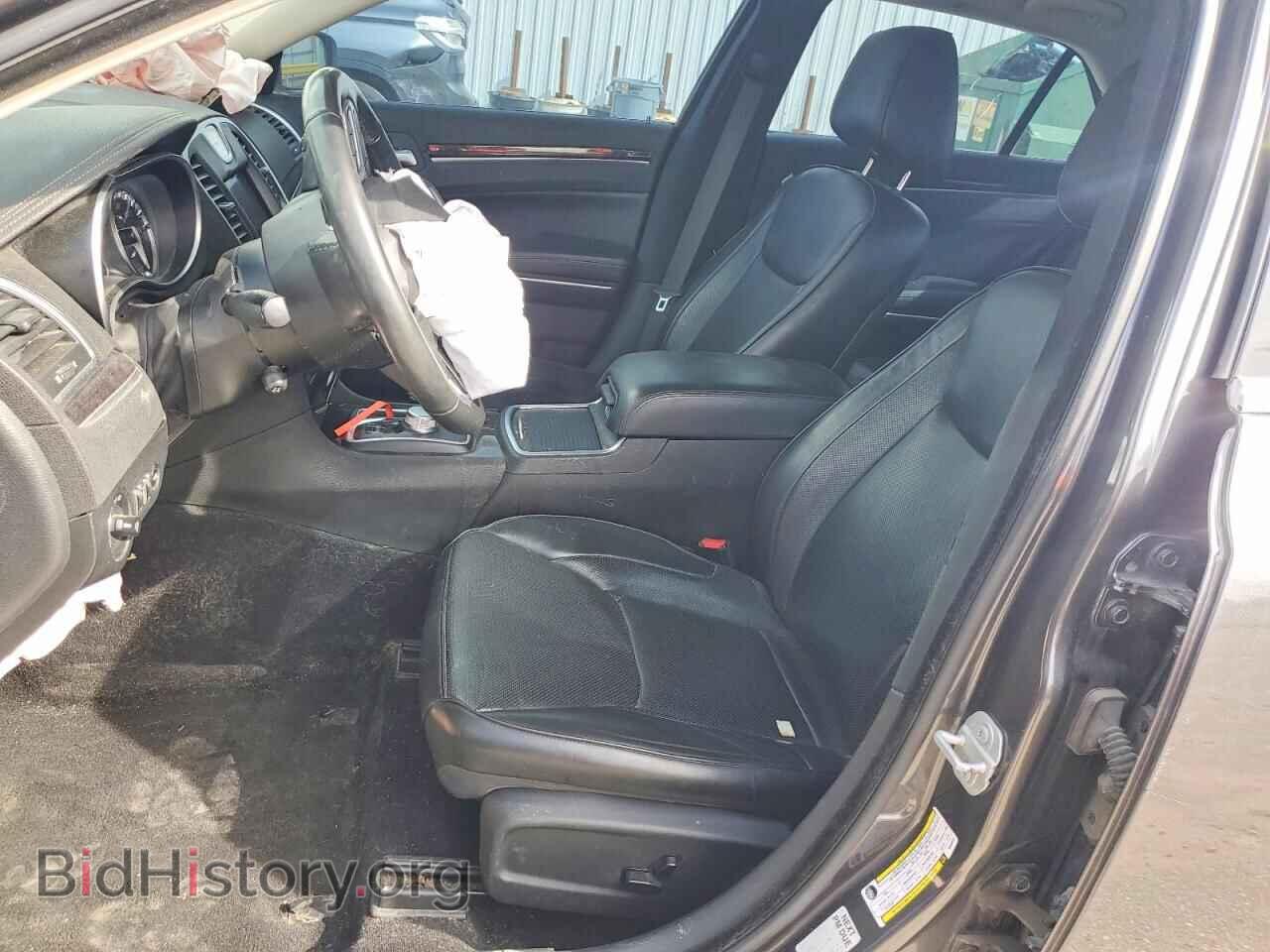 2019 CHRYSLER 300 - VIN: 2C3CCAEG0KH689542 - Фото 7