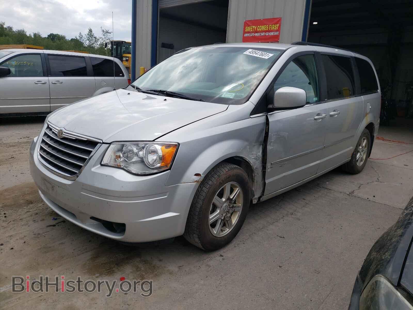 2010 CHRYSLER MINIVAN - VIN: 2A4RR5D19AR310145 - Photo 2