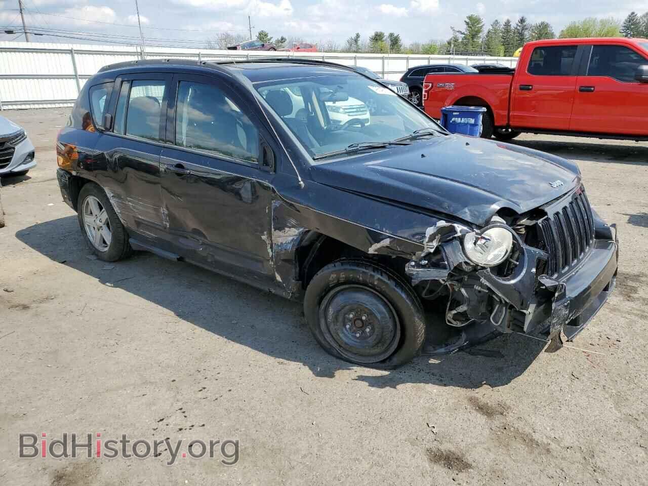 2010 JEEP COMPASS - VIN: 1J4NF4FB2AD611866 - Photo 4
