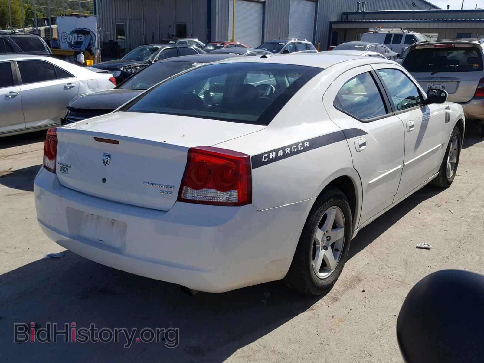 2010 DODGE CHARGER - VIN: 2B3CA3CV7AH204098 - Фото 4
