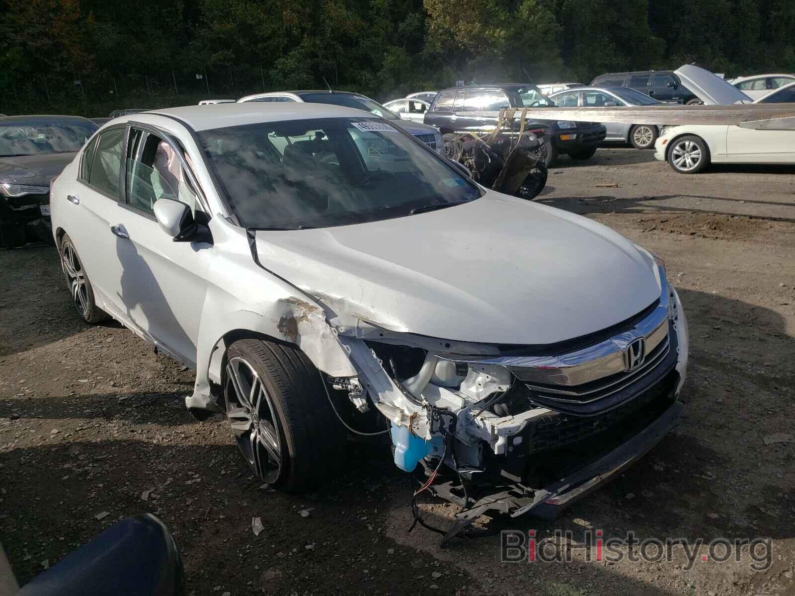 Photo 1HGCR2F19HA129618 - HONDA ACCORD 2017