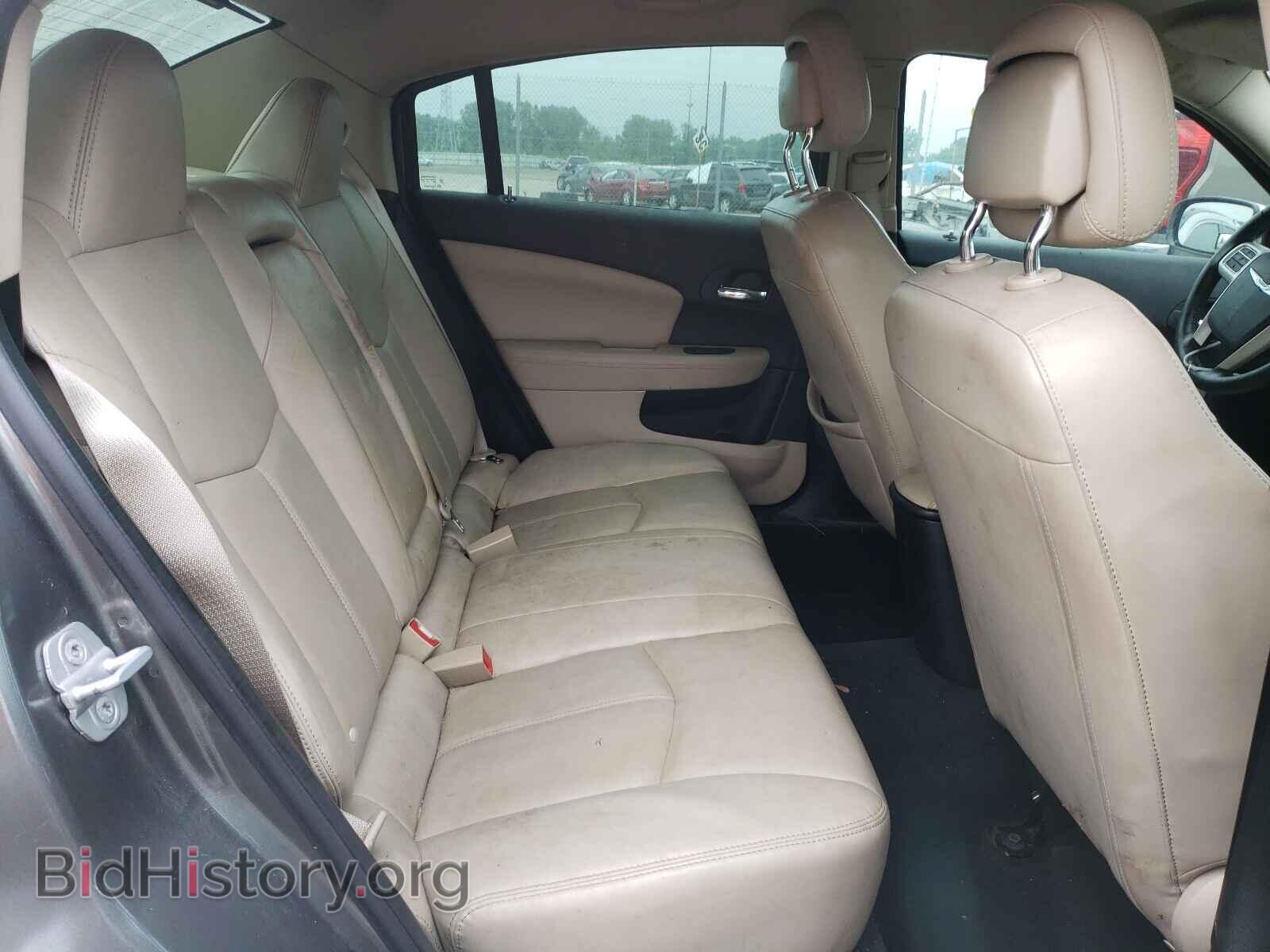 2012 CHRYSLER 200 - VIN: 1C3CCBCG8CN268332 - Фото 6