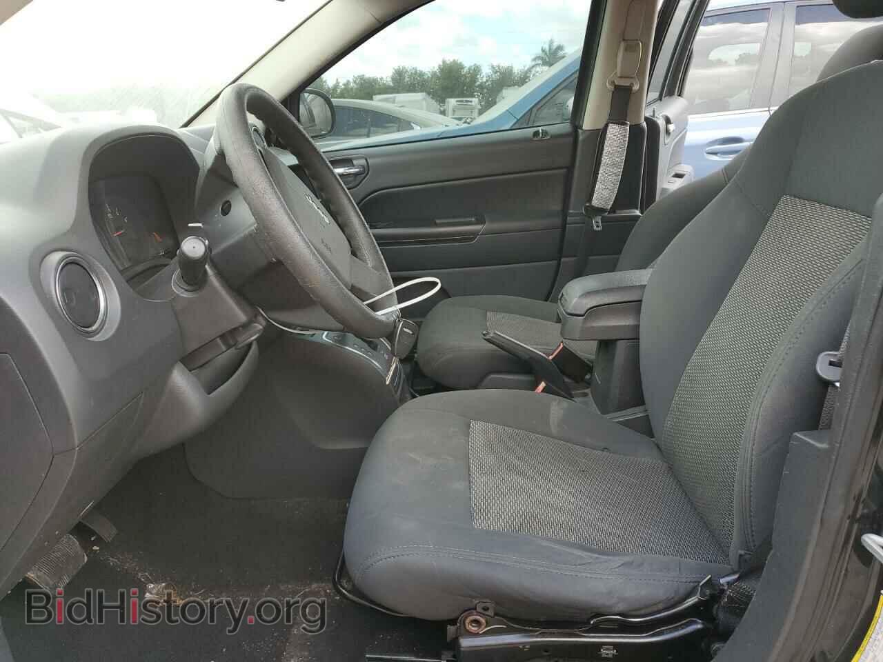 2010 JEEP COMPASS - VIN: 1J4NT4FBXAD650178 - Photo 7