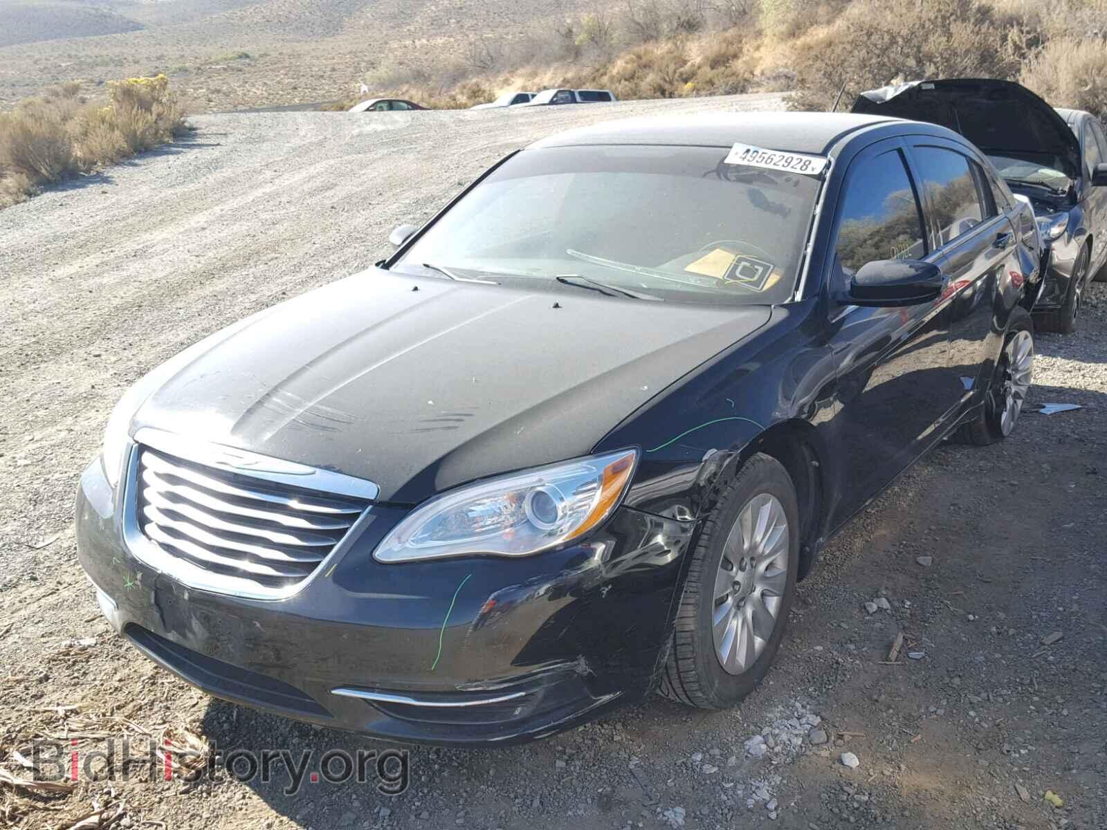 2013 CHRYSLER 200 - VIN: 1C3CCBAB8DN647100 - Фото 2