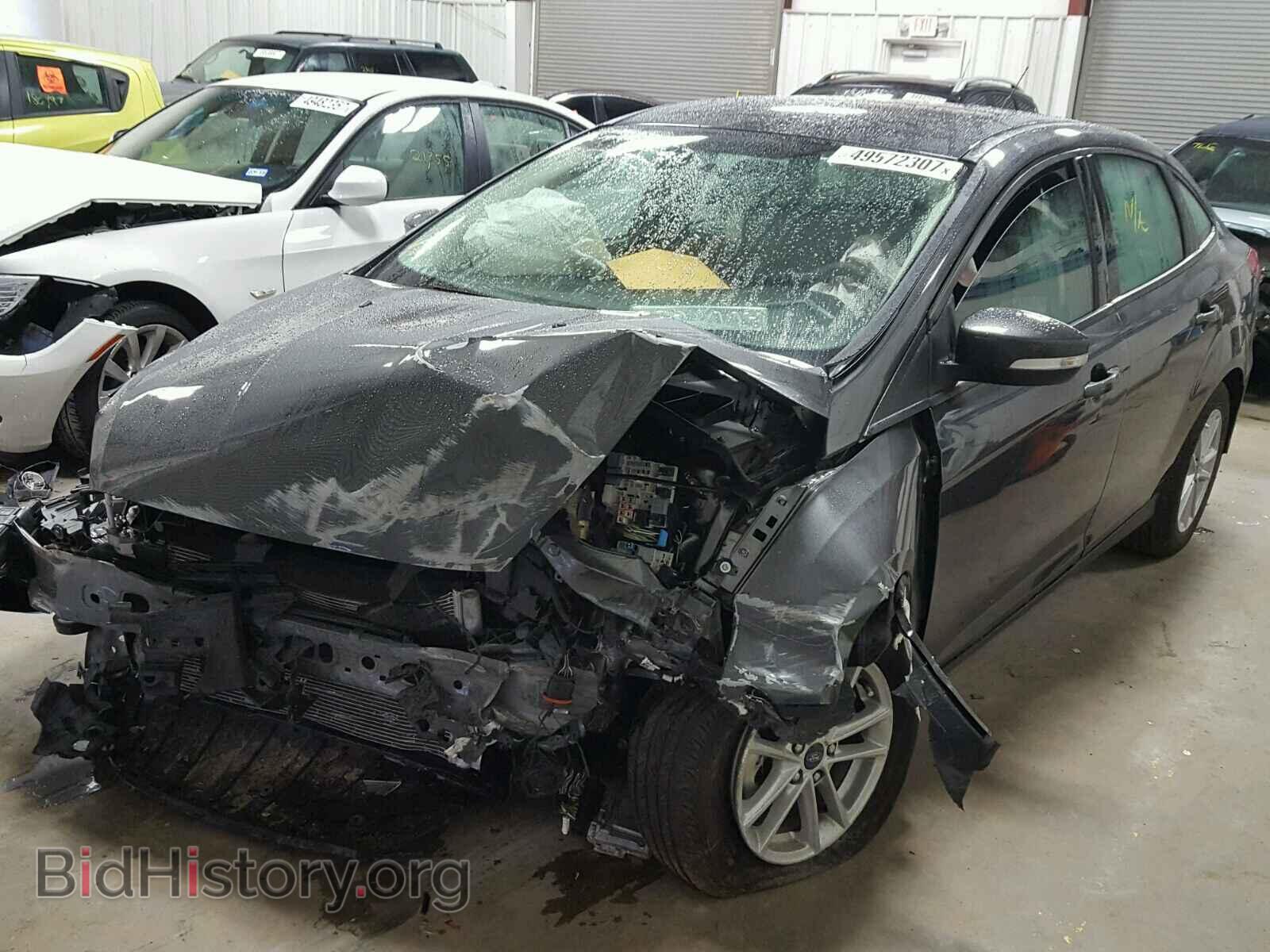 2017 FORD FOCUS - VIN: 1FADP3F2XHL301964 - Photo 2