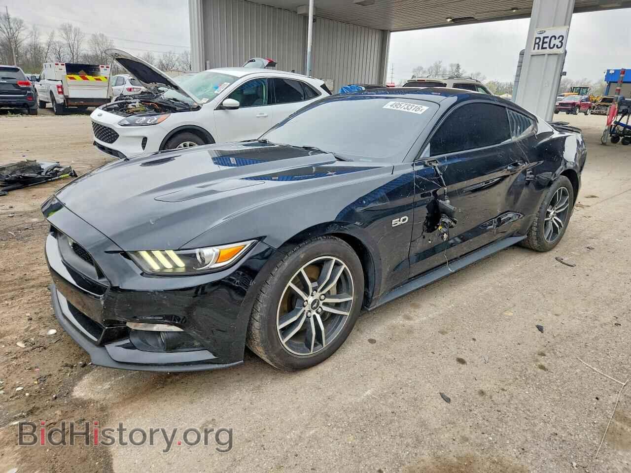 Photo 1FA6P8CF5H5258085 - FORD MUSTANG 2017