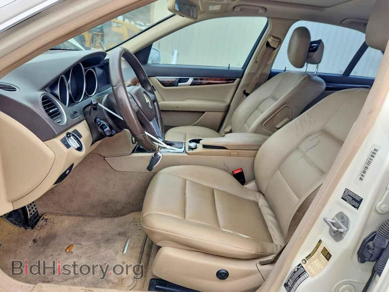 2012 MERCEDES-BENZ C-CLASS - VIN: WDDGF4HB2CA631993 - Фото 7