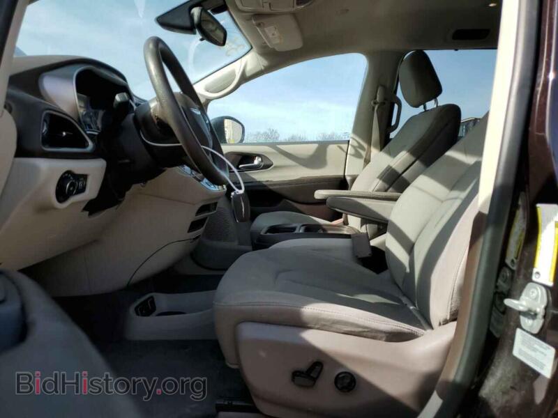 2017 Chrysler PACIFICA (VIN 2C4RC1BG9HR754319) — photo 7 of 13