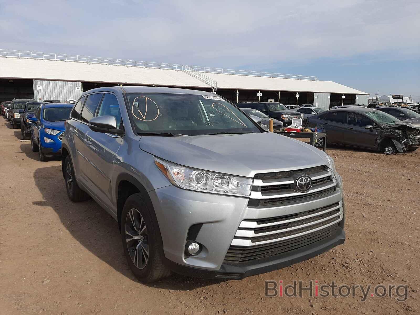 Фотография 5TDBZRFH5JS823313 - TOYOTA HIGHLANDER 2018