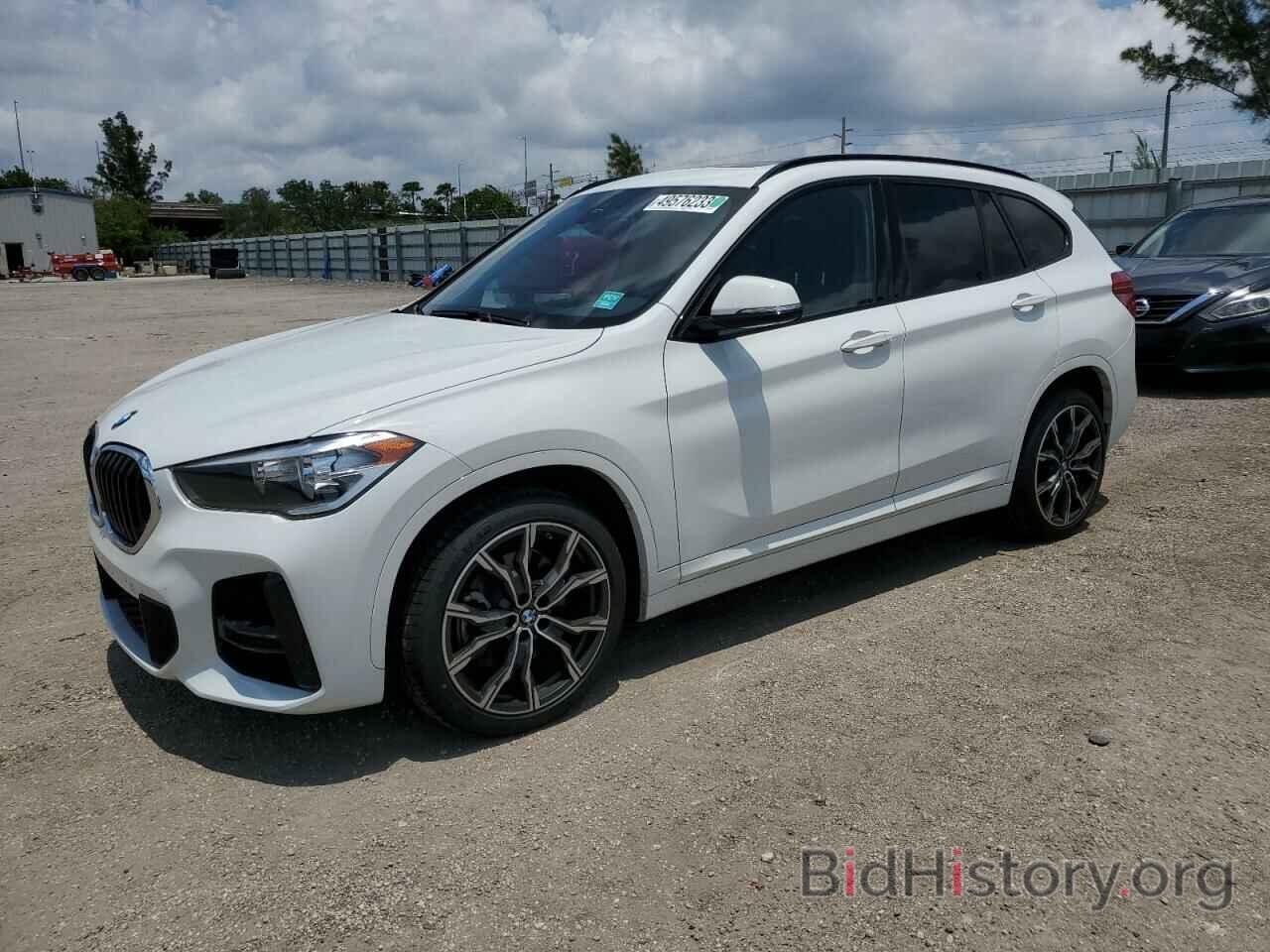 Фотография WBXJG7C0XM5S27681 - BMW X1 2021