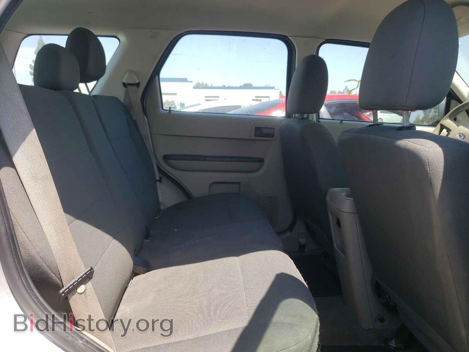 2011 FORD ESCAPE - VIN: 1FMCU0C70BKB14321 - Фото 6
