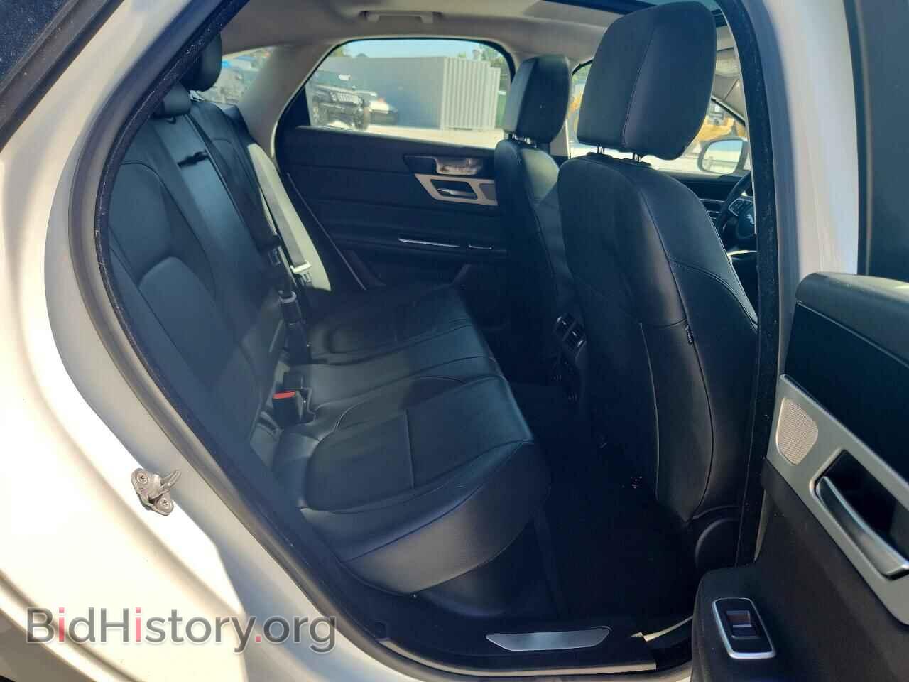 2017 JAGUAR XF - VIN: SAJBD4BV2HCY35770 - Фото 10