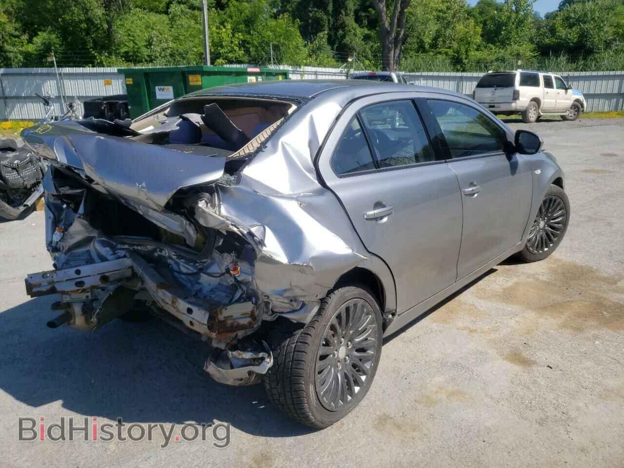 2012 SUZUKI KIZASHI - VIN: JS2RF9A38C6101040 - Photo 4