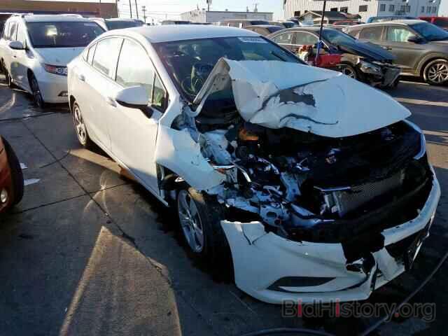 Photo 1G1BC5SM8J7132292 - CHEVROLET CRUZE 2018