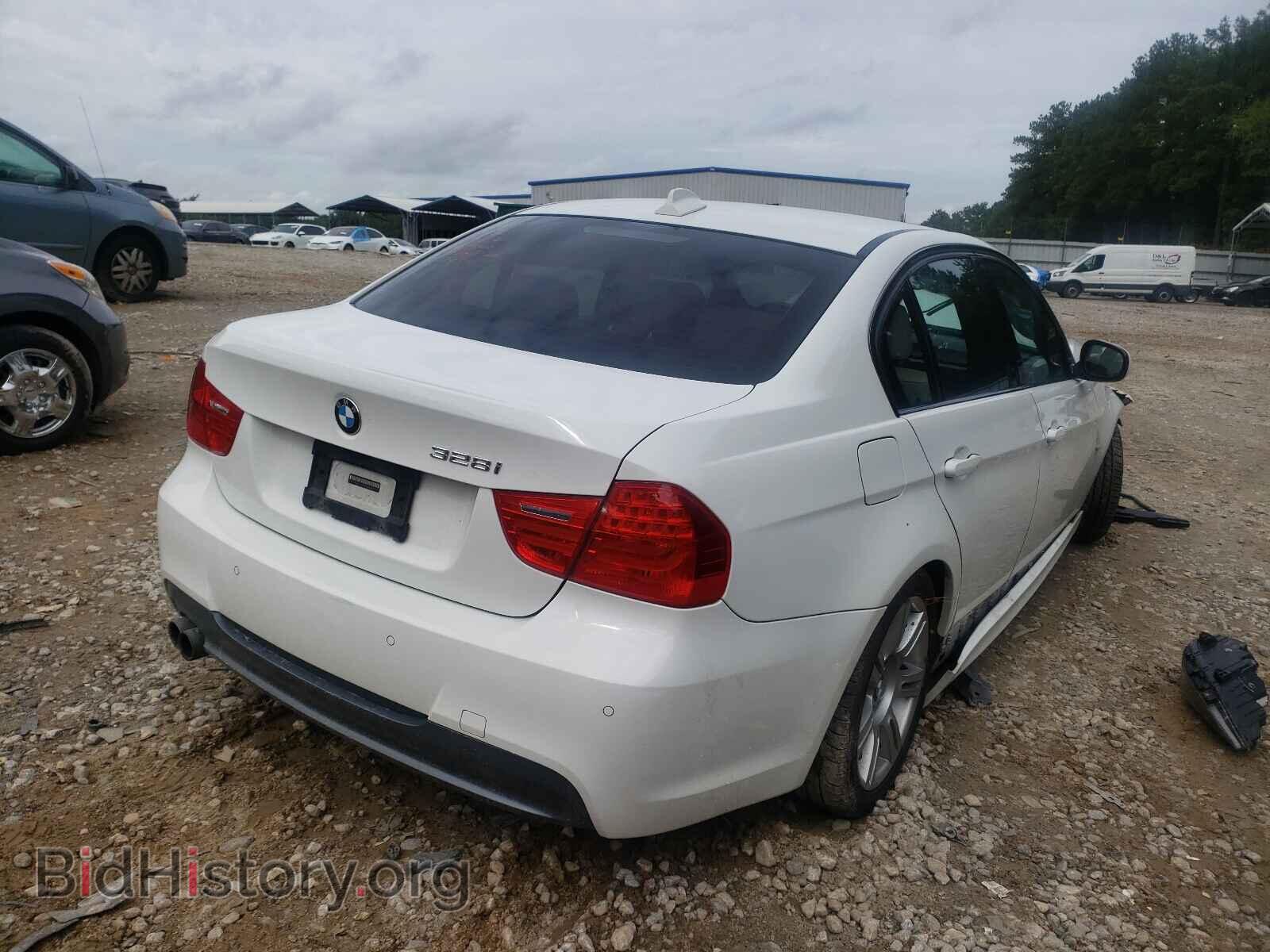 2010 BMW 3 SERIES - VIN: WBAPH7C55AA800308 - Фото 4