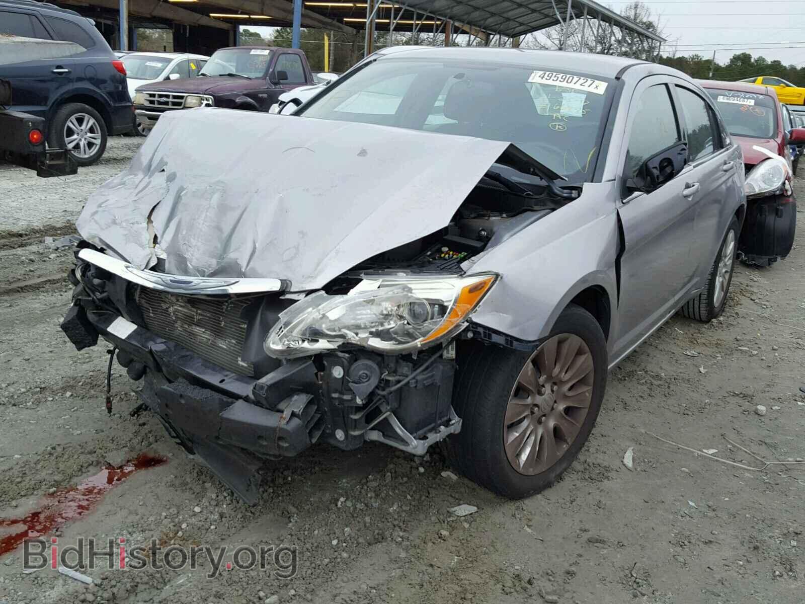 2013 CHRYSLER 200 - VIN: 1C3CCBAG0DN722254 - Фото 2