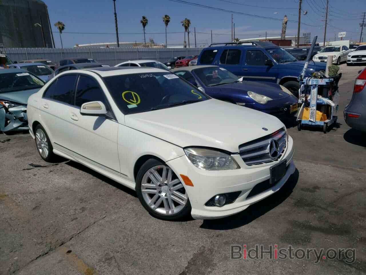 Photo WDDGF54X29R044257 - MERCEDES-BENZ C-CLASS 2009