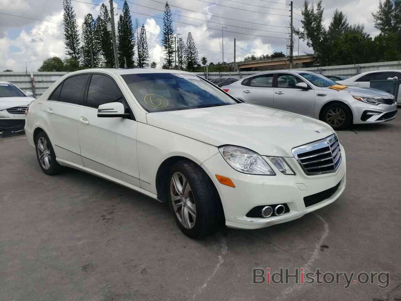 Photo WDDHF8HBXAA225680 - MERCEDES-BENZ E-CLASS 2010