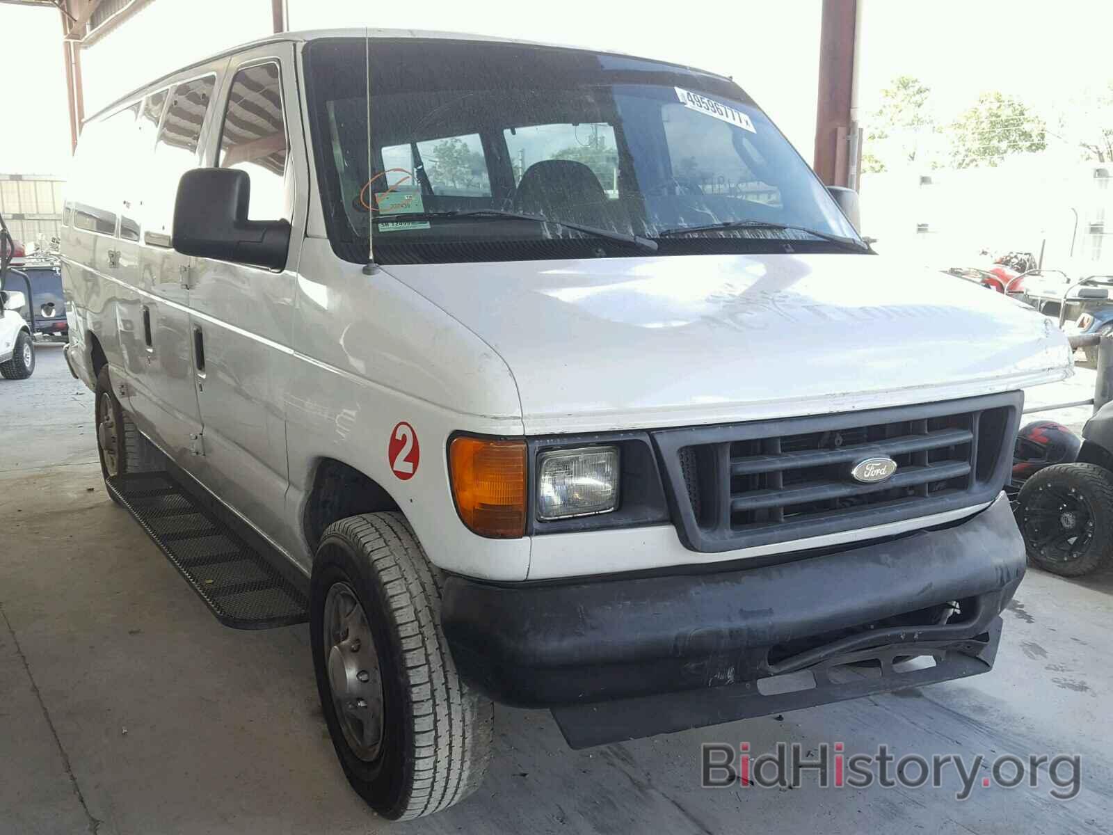 Photo 1FBSS31LX4HA42815 - FORD ECONOLINE 2004