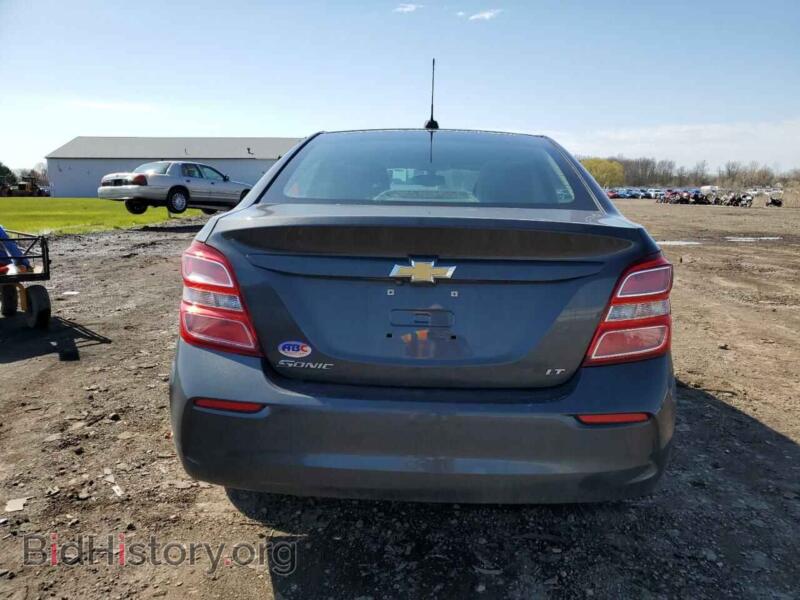 2017 Chevrolet SONIC (VIN 1G1JD5SH2H4123384) — фото 6 из 12