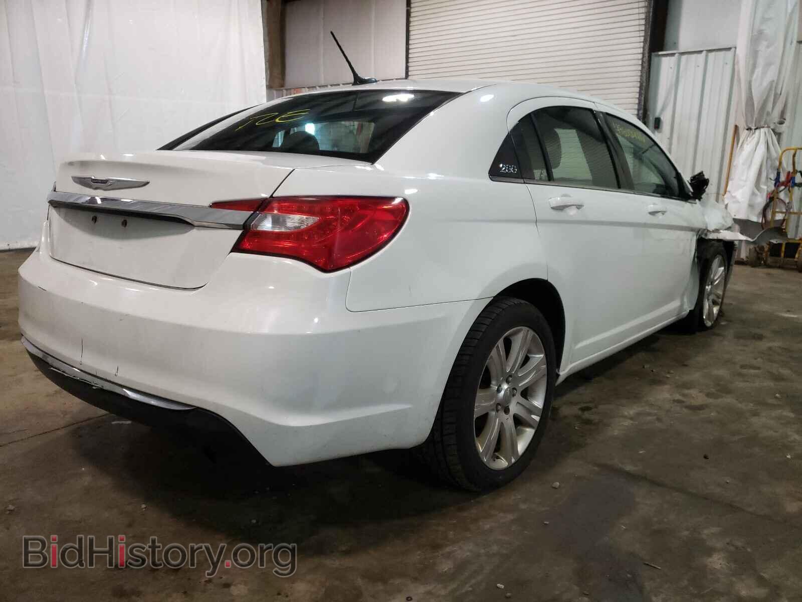 2012 CHRYSLER 200 - VIN: 1C3CCBAB5CN184346 - Фото 4