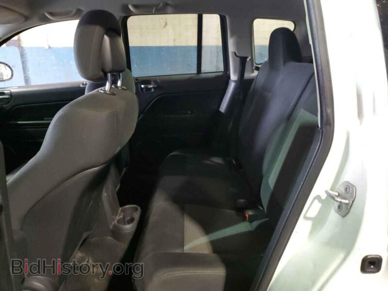 2012 Jeep COMPASS (VIN 1C4NJCBB6CD620304) — фото 10 из 12