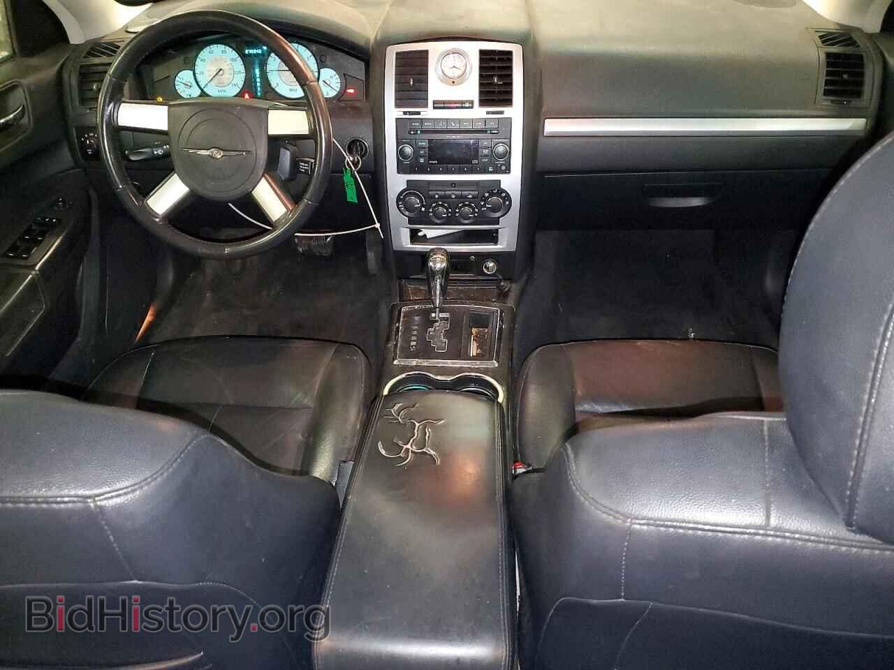 2010 CHRYSLER 300 - VIN: 2C3CA5CV0AH327501 - Фото 8