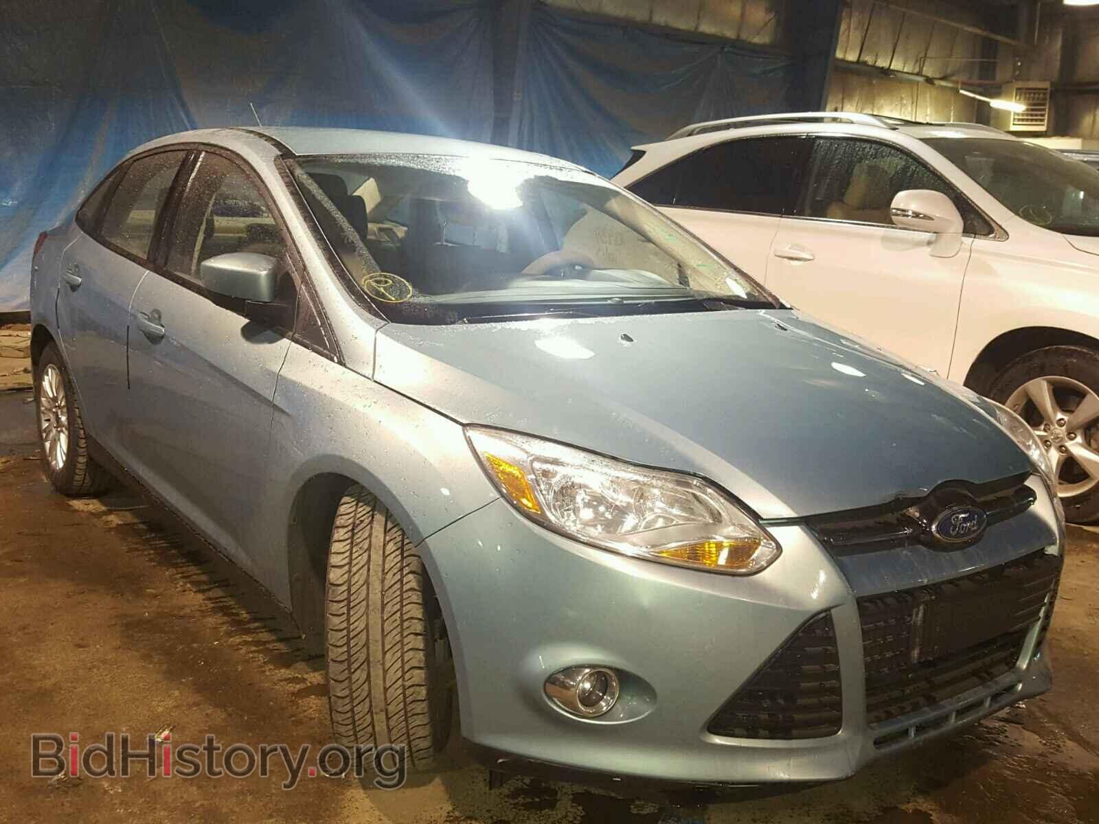 Photo 1FAHP3F26CL333143 - FORD FOCUS 2012