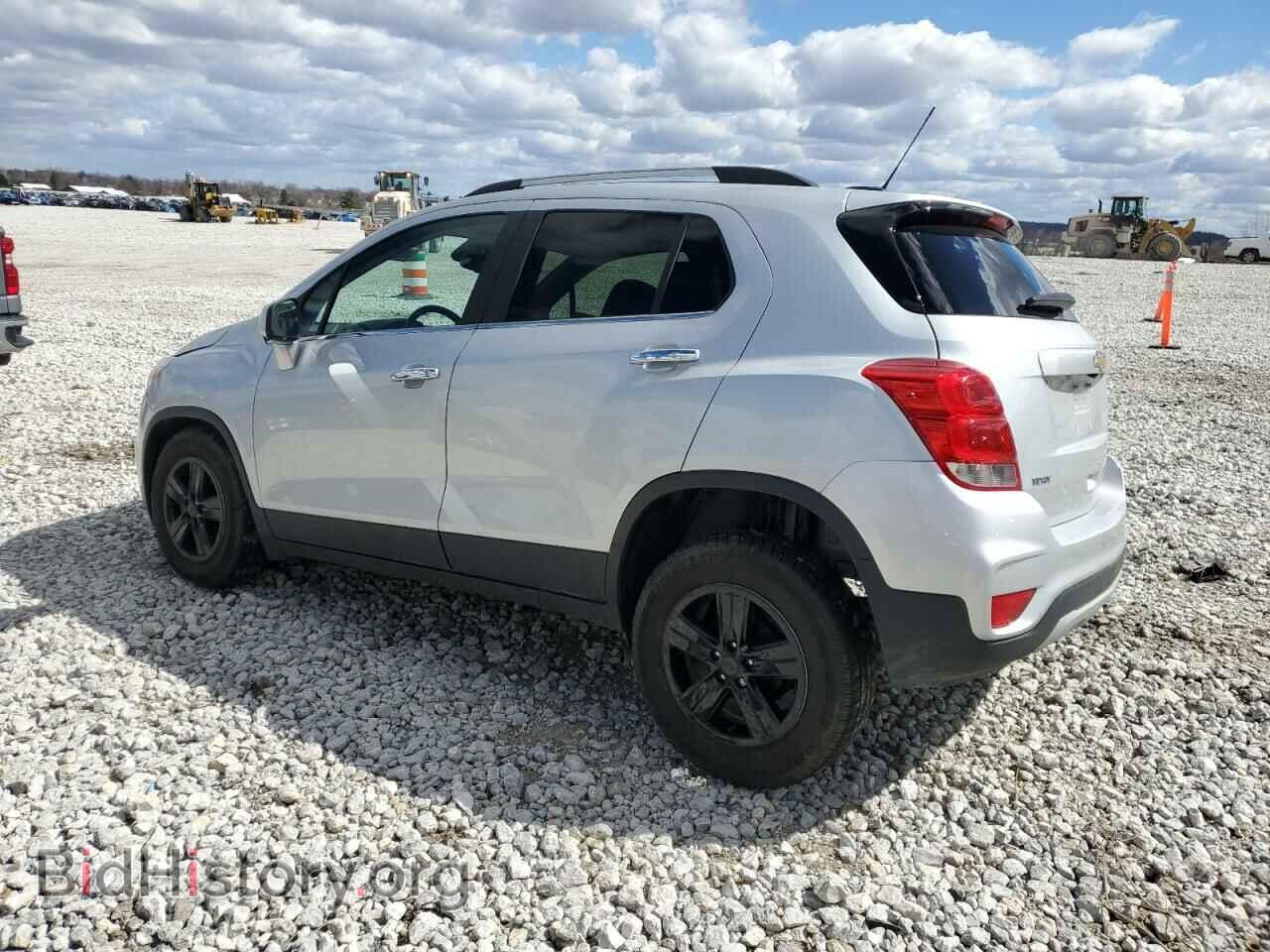 2017 CHEVROLET TRAX - VIN: 3GNCJLSB6HL283567 - Фото 2