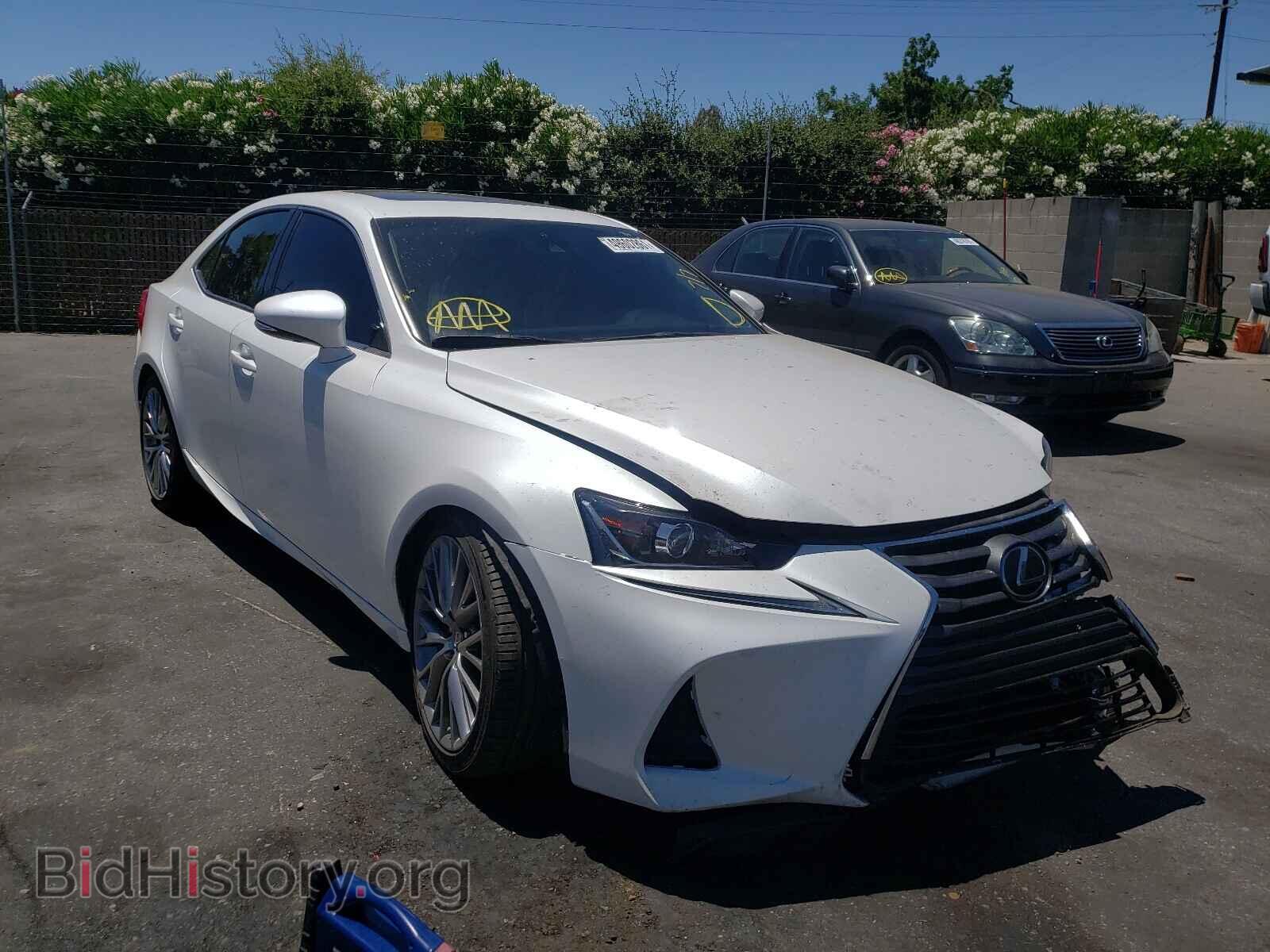 Photo JTHBA1D21H5058204 - LEXUS IS 2017