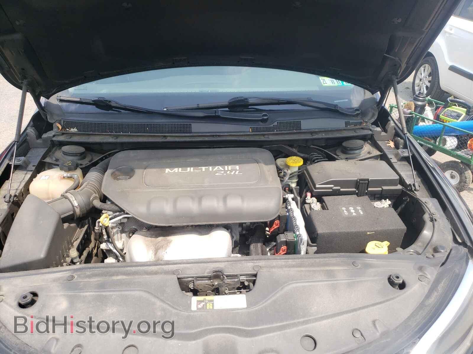 2016 CHRYSLER 200 - VIN: 1C3CCCAB0GN139035 - Фото 7